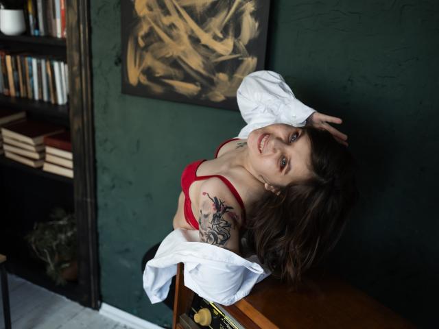 SnezhaTattoo - Porno na żywo i seks kamera - 21774805