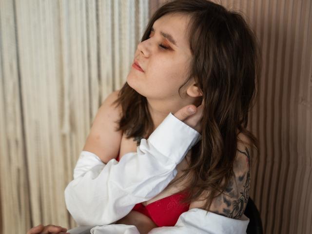 SnezhaTattoo - Porno na żywo i seks kamera - 21775381