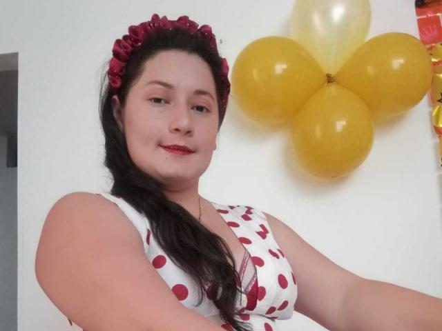 EsmeraldaaLopez - Live porn &amp; sex cam - 21777261