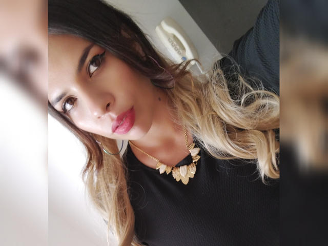 VioletaStone - Live porn &amp; sex cam - 21780493