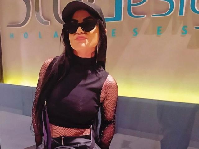 AriannaParadise-hot - Sexe cam en vivo - 21781245