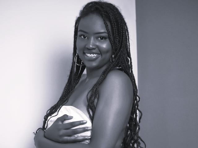 CindyRousse - פורנו בשידור חי ומצלמת סקס - 21783785