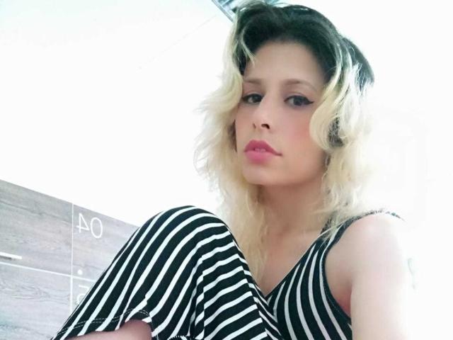 MagentaApern - פורנו בשידור חי ומצלמת סקס - 21784953