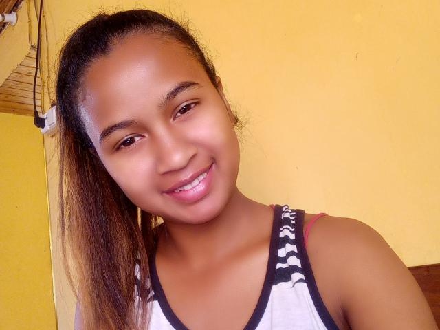 AmateurGaele - Live porn &amp; sex cam - 21788689