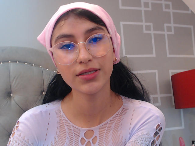 EmaHenderson - Live porno og sexkamera - 21791825