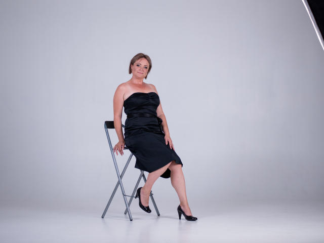 SnezhanaRells - Camera khiêu dâm &amp; quyến rũ trực tiếp - 21791953