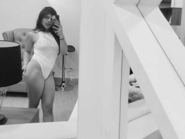 SophieCherryy - Live porno og sexkamera - 21792441