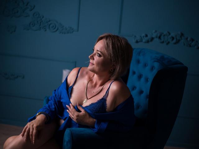 SnezhanaRells - Live porn &amp; sex cam - 21792941