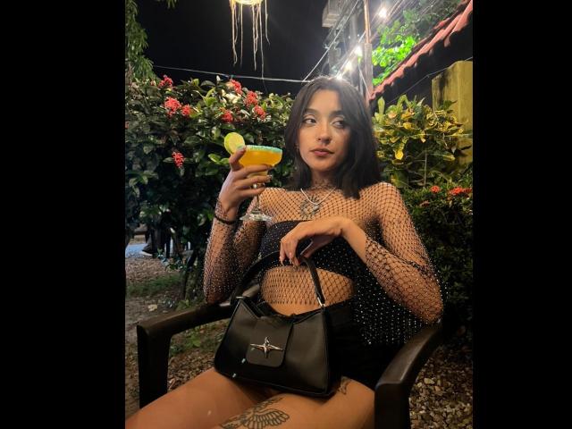 SalomeMille - Live porn &amp; sex cam - 21794865