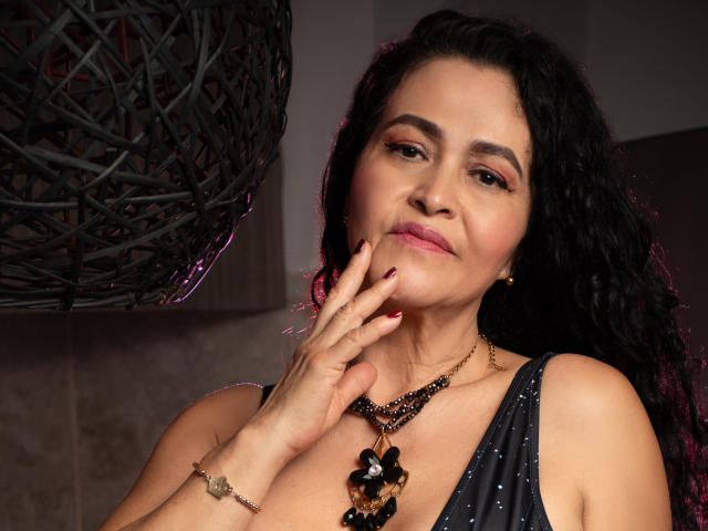 JulyMartinez - Live porn &amp; sex cam - 21807129