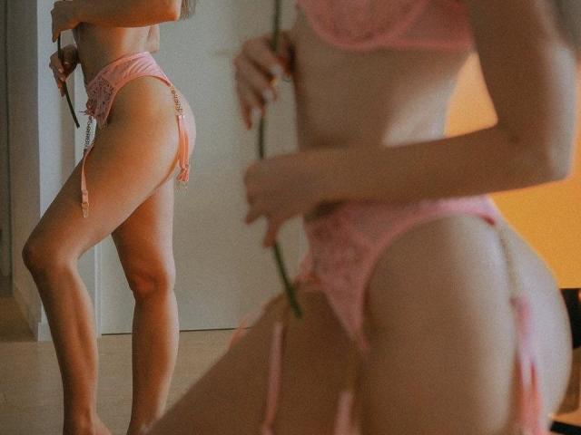 SashaG - Live porn &amp; sex cam - 21815801