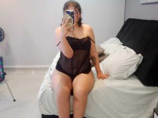 AnnieMayers - Live porn &amp; sex cam - 21816633