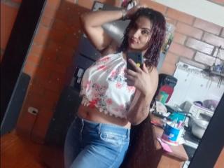 XiomaraKlart - Live porn &amp; sex cam - 21816913