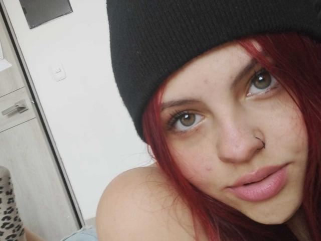 SophieCherryy - Live sex cam - 21818829