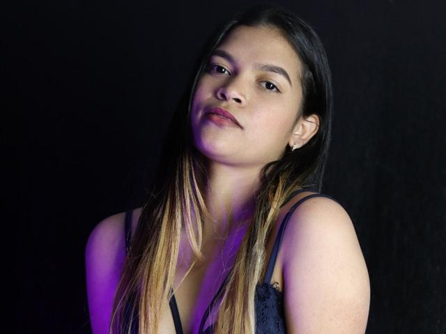 Greychell - Sexe cam en vivo - 21821421