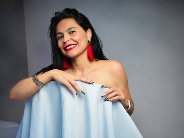 CharlotteCrofort - Porno na żywo i seks kamera - 21822857