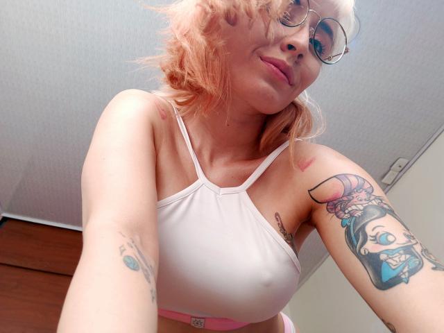 SaraleePoison - Camera khiêu dâm &amp; quyến rũ trực tiếp - 21829073