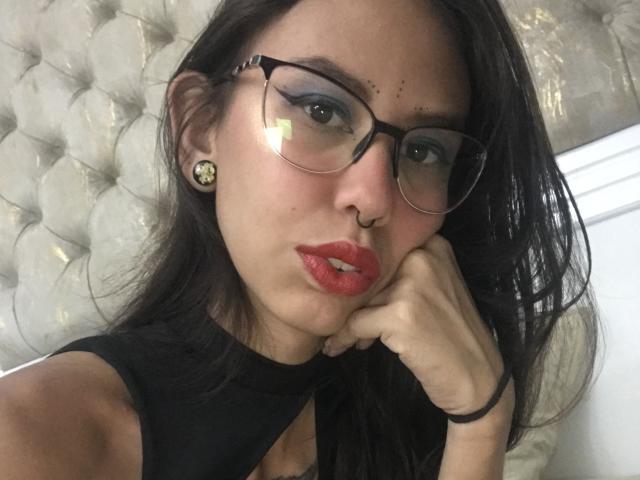 ElisaPalmer - Live porn &amp; sex cam - 21830057