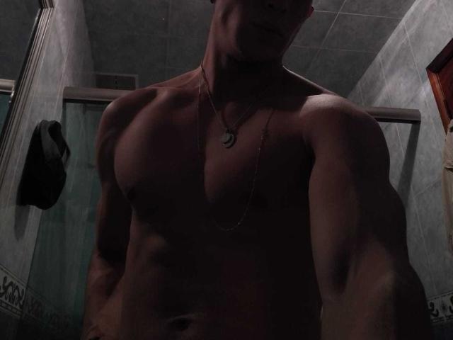 MassimoBianco - сексуальная веб-камера в реальном времени - 21831213