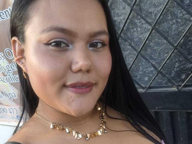 ZairaVega - Live porn &amp; sex cam - 21832997