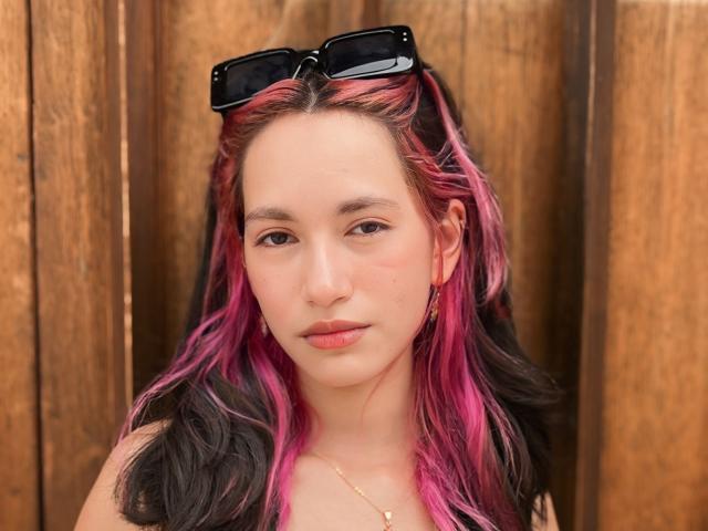 LilyThea - פורנו בשידור חי ומצלמת סקס - 21833181