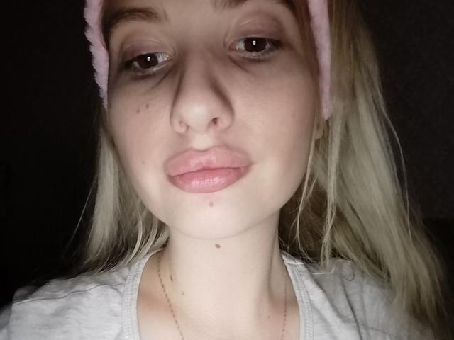 ElzaKomx - Live porn &amp; sex cam - 21838545