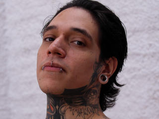 MadInkman - Live porn &amp; sex cam - 21848457