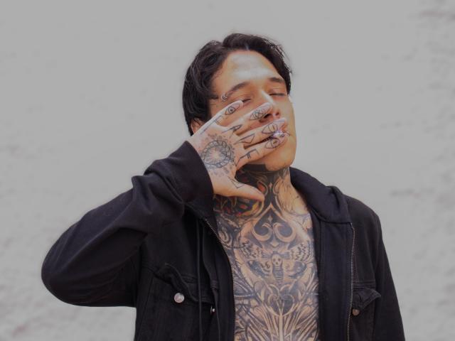 MadInkman - сексуальная веб-камера в реальном времени - 21848565