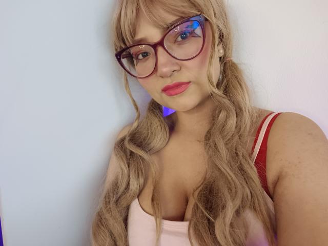 LilaPoiluDom - Sexe cam en vivo - 21849173