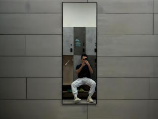 TommyGunLove - Sexe cam en vivo - 21856837