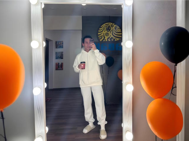 TommyGunLove - Live porn &amp; sex cam - 21856845