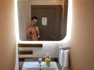 TommyGunLove - Live porn &amp; sex cam - 21856877