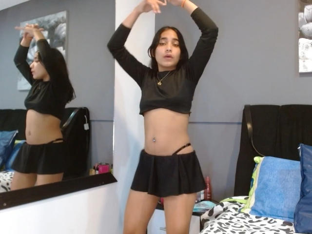 AstiSmith - Live porn &amp; sex cam - 21859429