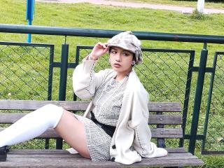 MadisonThomson - Live porn &amp; sex cam - 21859549