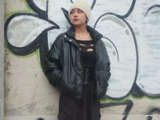 MadisonThomson - Live porn &amp; sex cam - 21859621