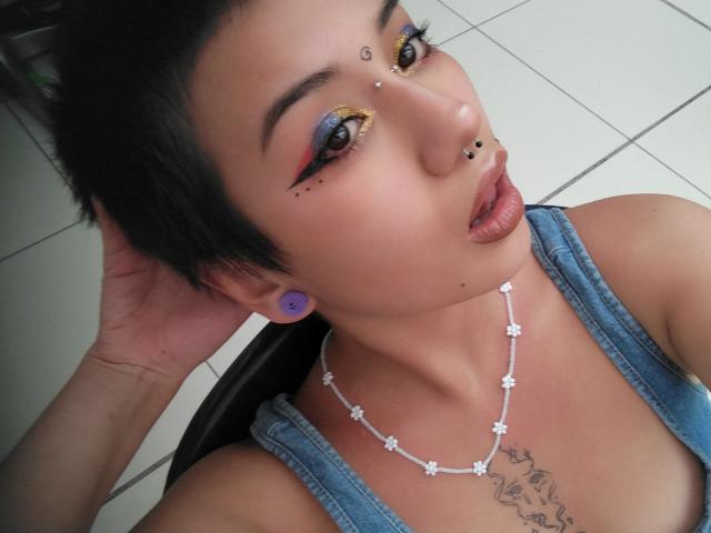 MadisonThomson - Live porn &amp; sex cam - 21859653