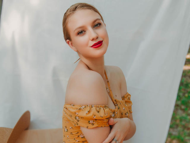 AgataDay - Live porn &amp; sex cam - 21861301