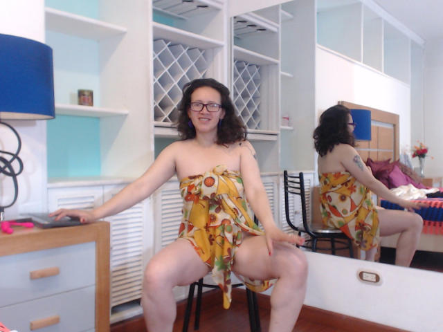 CelesteJohns - פורנו בשידור חי ומצלמת סקס - 21861869