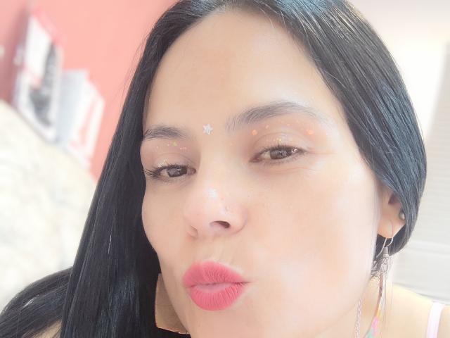 CharlotteCrofort - Live porn &amp; sex cam - 21862629