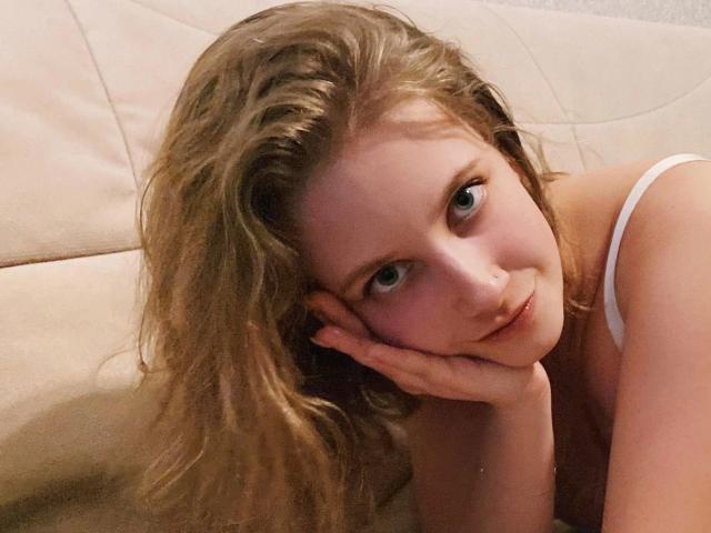 JuliaLuxx-hot - Live sexe cam - 21868129