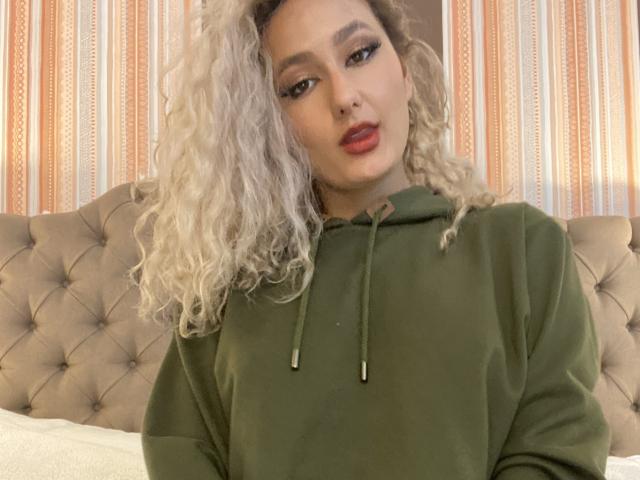 FloraSaenz - Live porn &amp; sex cam - 21873085