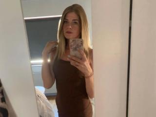 Tara-Secret-hot - Live porn &amp; sex cam - 21873285
