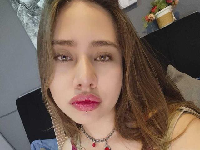 LillyJones - Live porn &amp; sex cam - 21874365