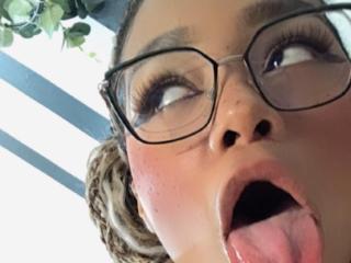 KimberlyWalker69 - Live porn &amp; sex cam - 21879381