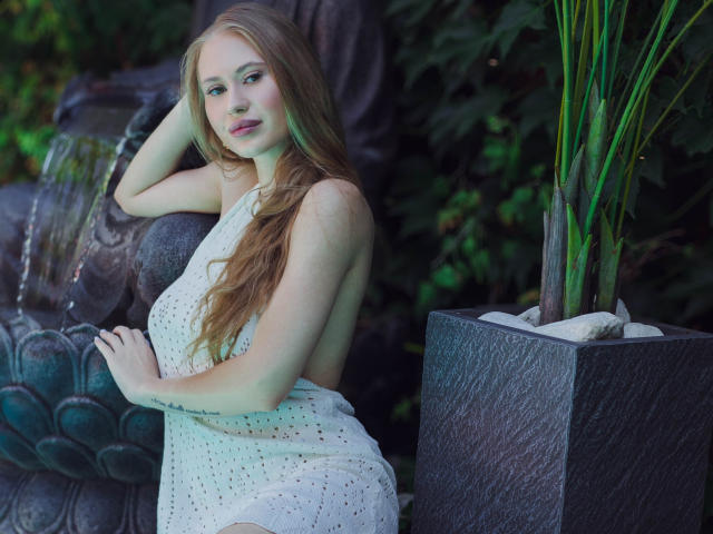 ViolettaSteward - פורנו בשידור חי ומצלמת סקס - 21879485