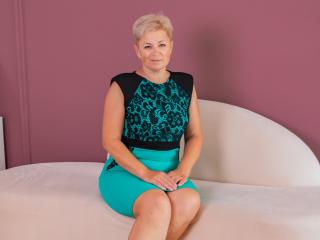 EmiliaGree - Live porn &amp; sex cam - 21880645