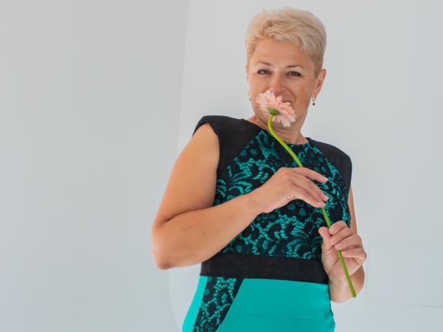 EmiliaGree - Sexe cam en vivo - 21880653