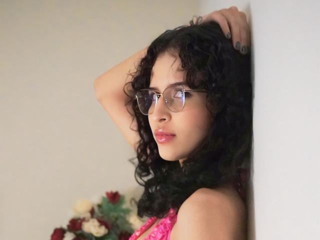 ThaliiaGomez - Live porn &amp; sex cam - 21882413