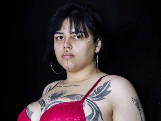 EmelyScott - Live sex cam - 21883569