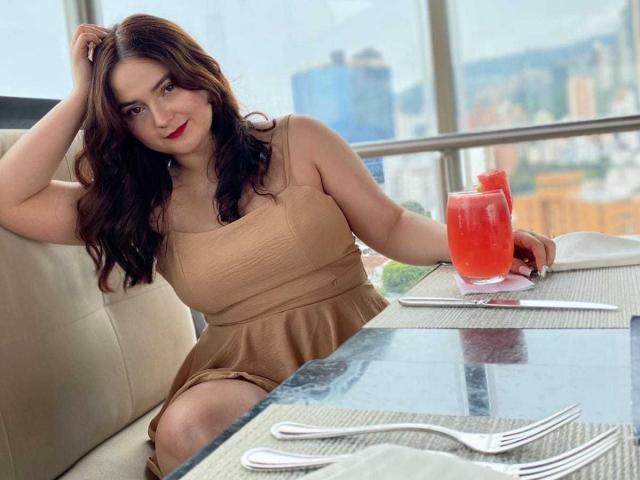 LorettaSant - Live porn &amp; sex cam - 21893205